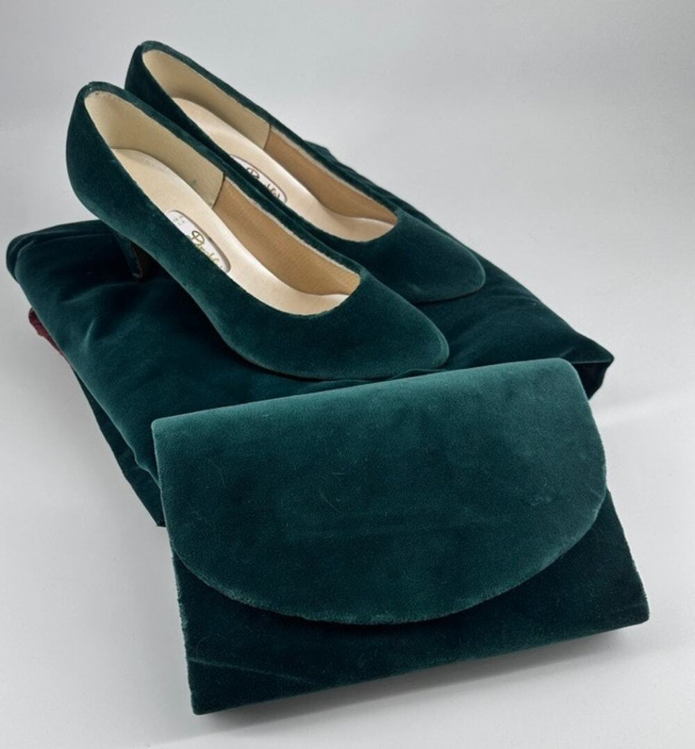 Vintage Green Velvet Skirt Set w/ Dyeables Pumps & Clutch – Size 12 Made in USA